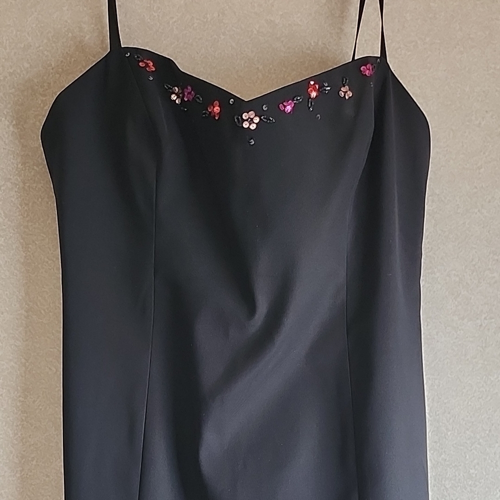 Laundry By Shelli Segal Black Camisole with Floral Embroidery - Picture 7 of 7